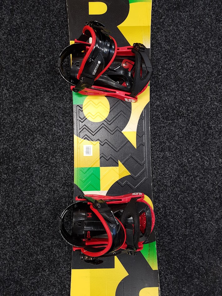 Použitý snowboard BURTON Progression + viazanie Burton veľkosť M