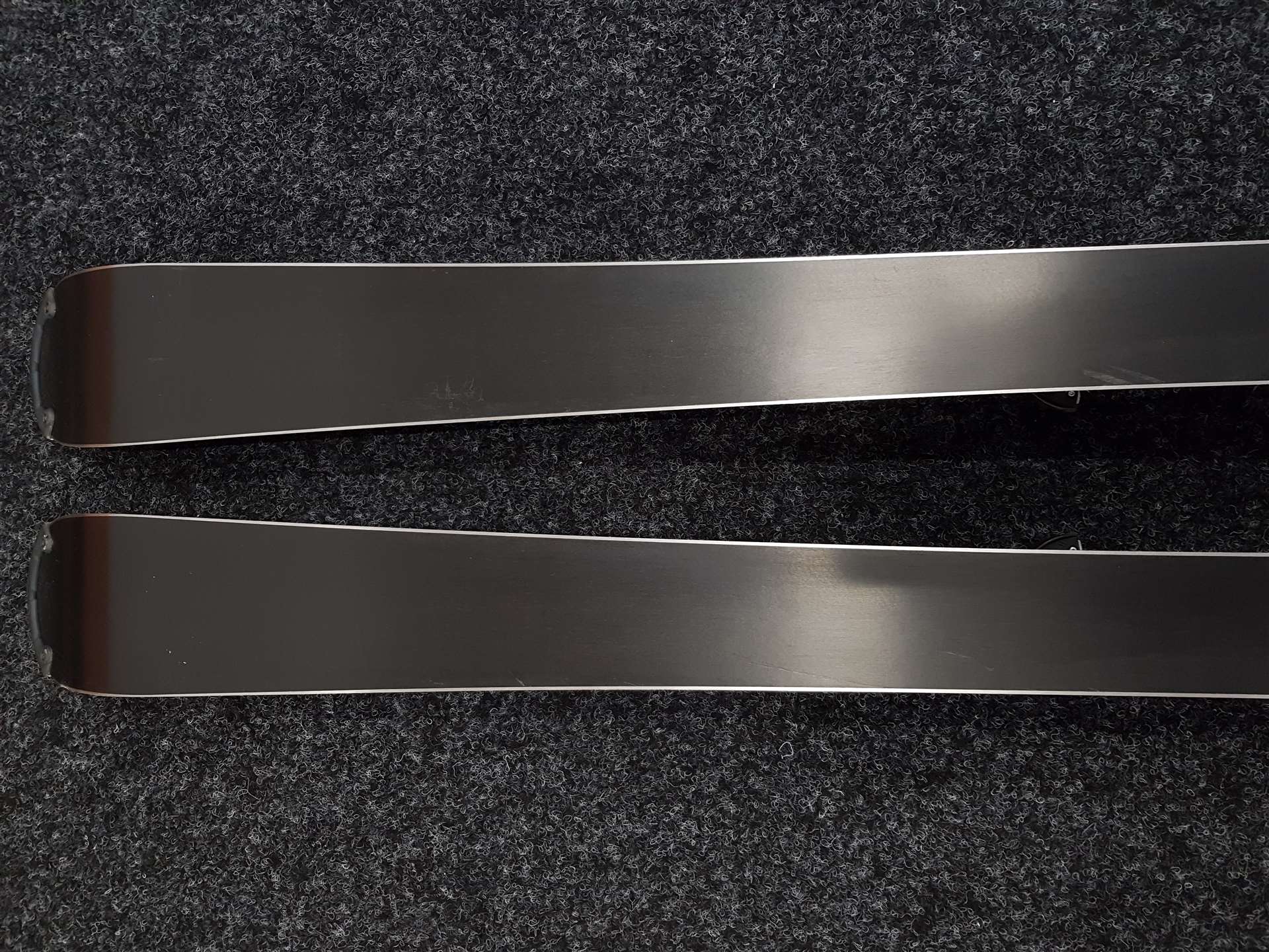 Použité lyže ELAN Exar Vidia  + viazanie Elan 10