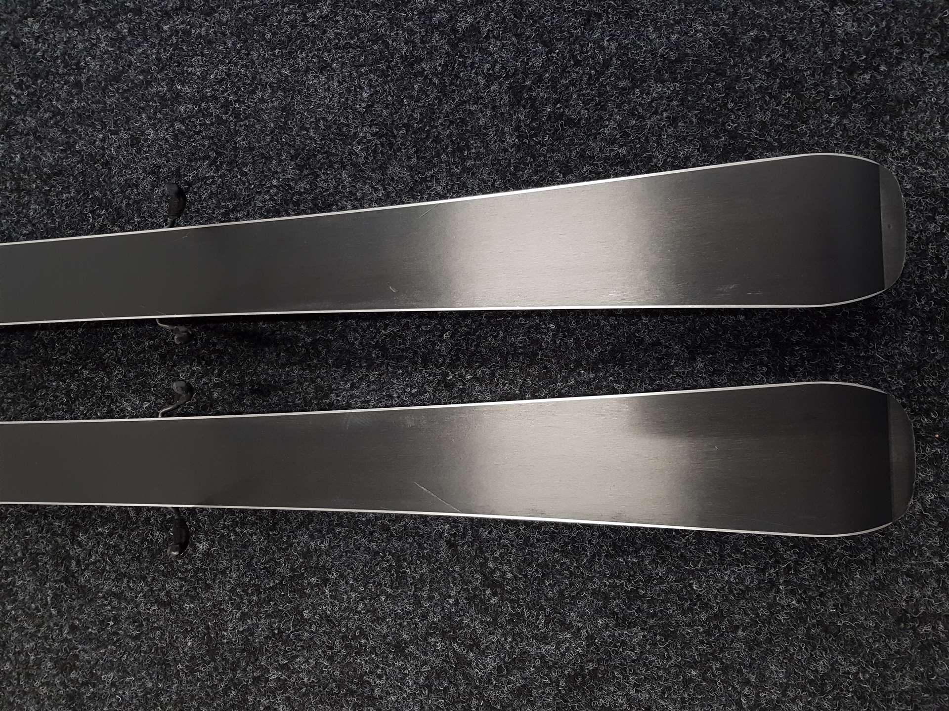 Použité lyže ELAN Exar Vidia  + viazanie Elan 10