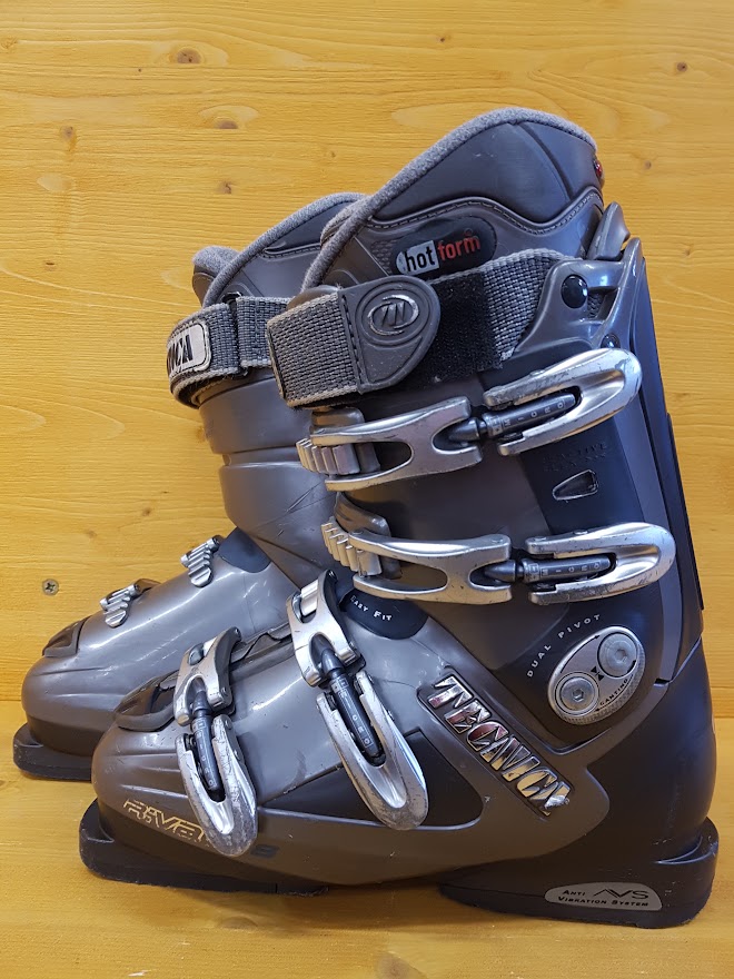 Gebrauchte Tecnica Rival X8 Skischuhe