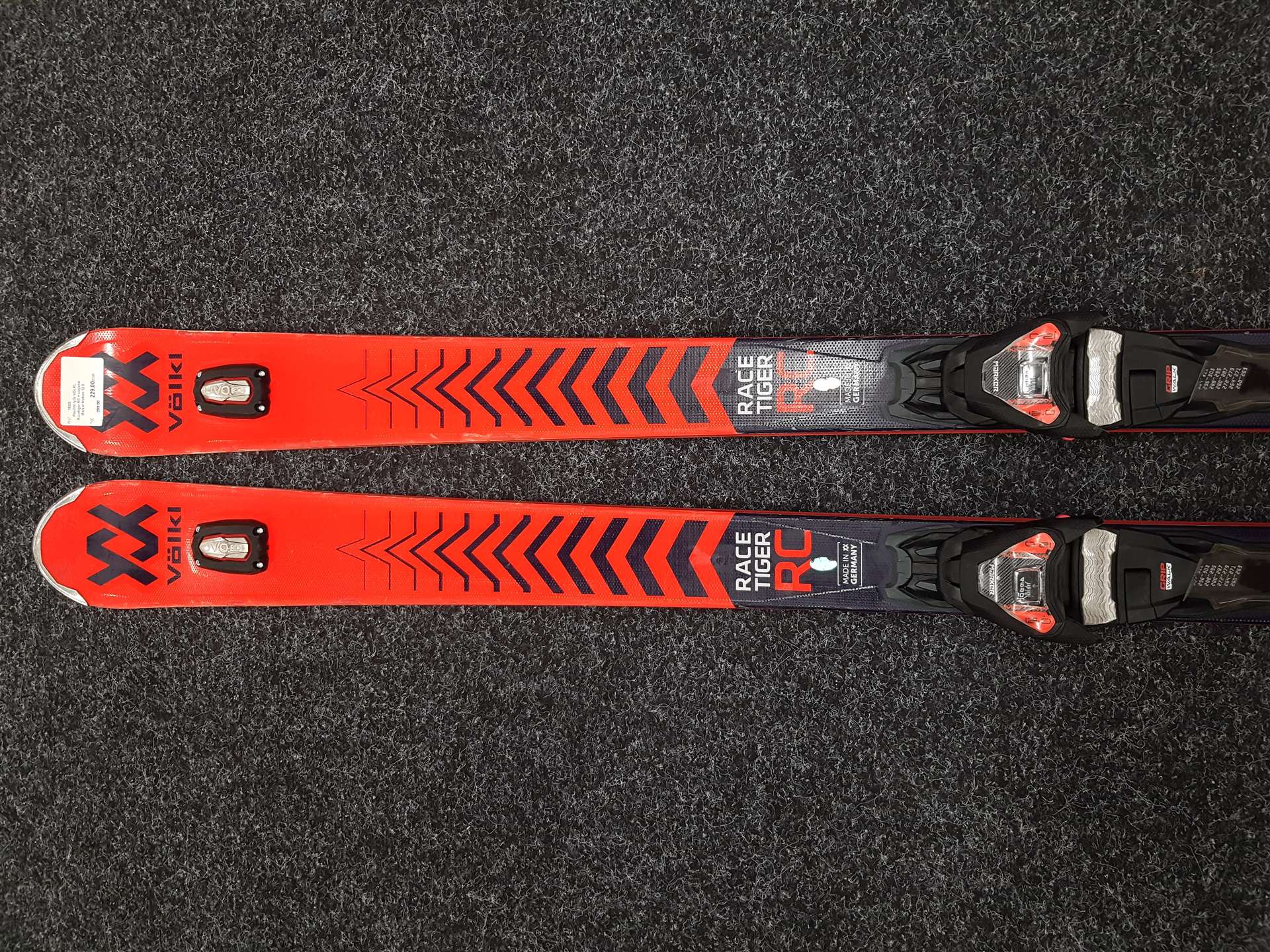 Použité lyže VOLKL Racetiger RC 18 + viazanie Marker Motion 12.0