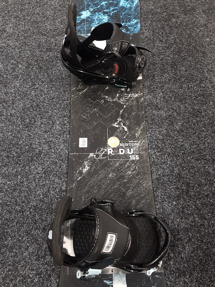Použitý snowboard Burton Radius + viazanie Burton veľkost S