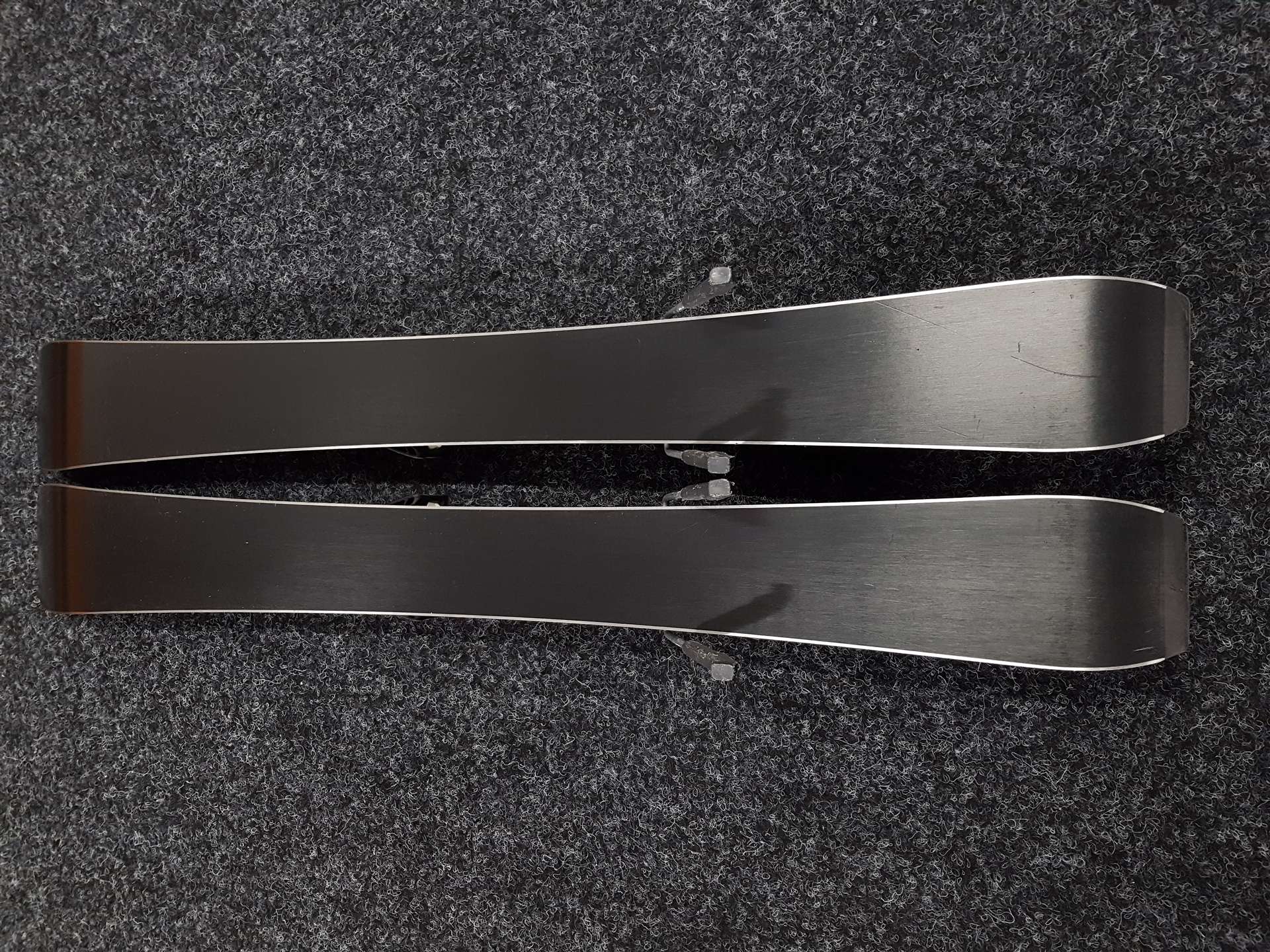 Použité lyže SALOMON Enduro JR 800  + viazanie Salomon 4,5