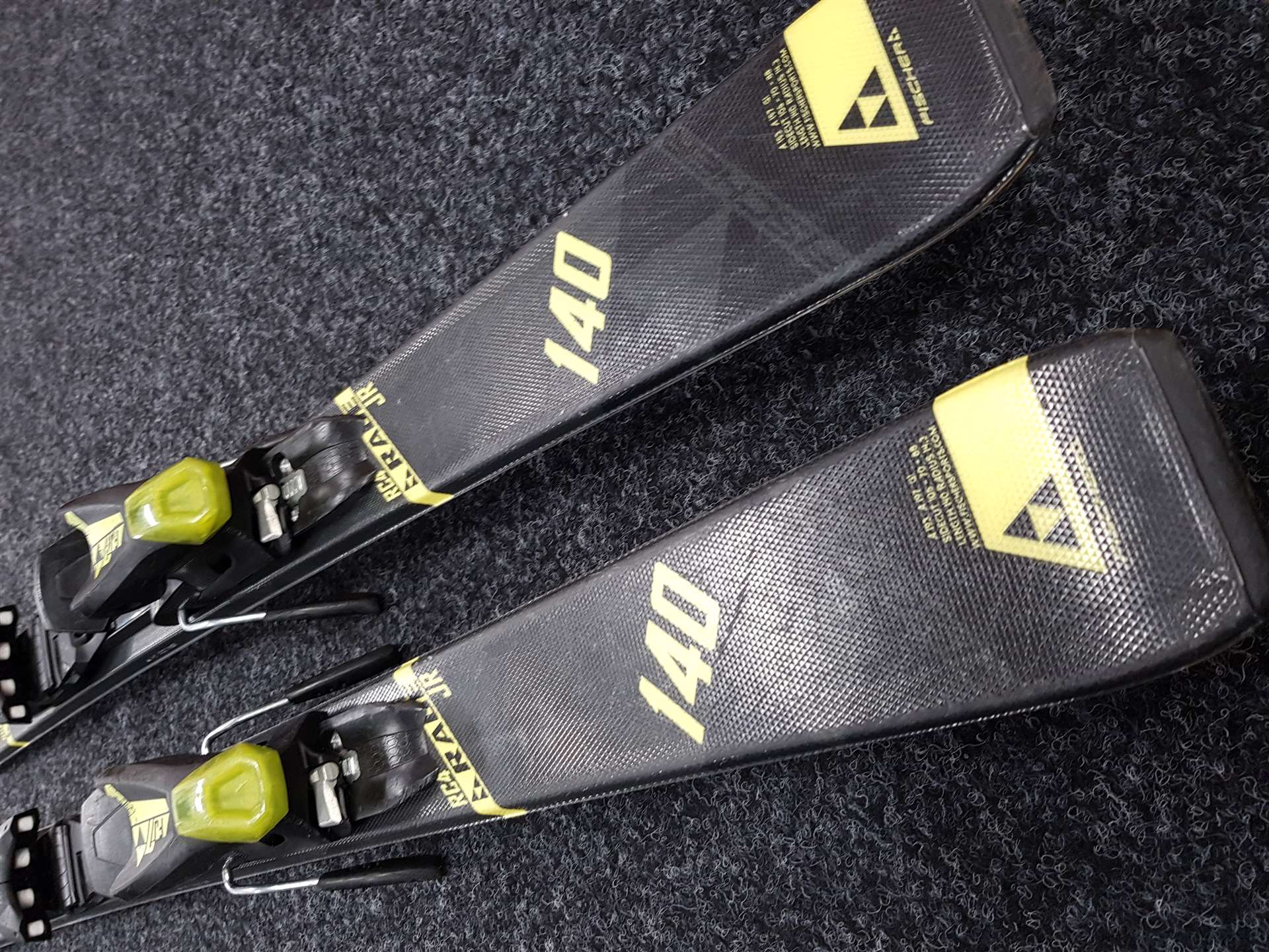 Použité lyže FISCHER Race RC4 JR + viazanie Fischer FJ 7