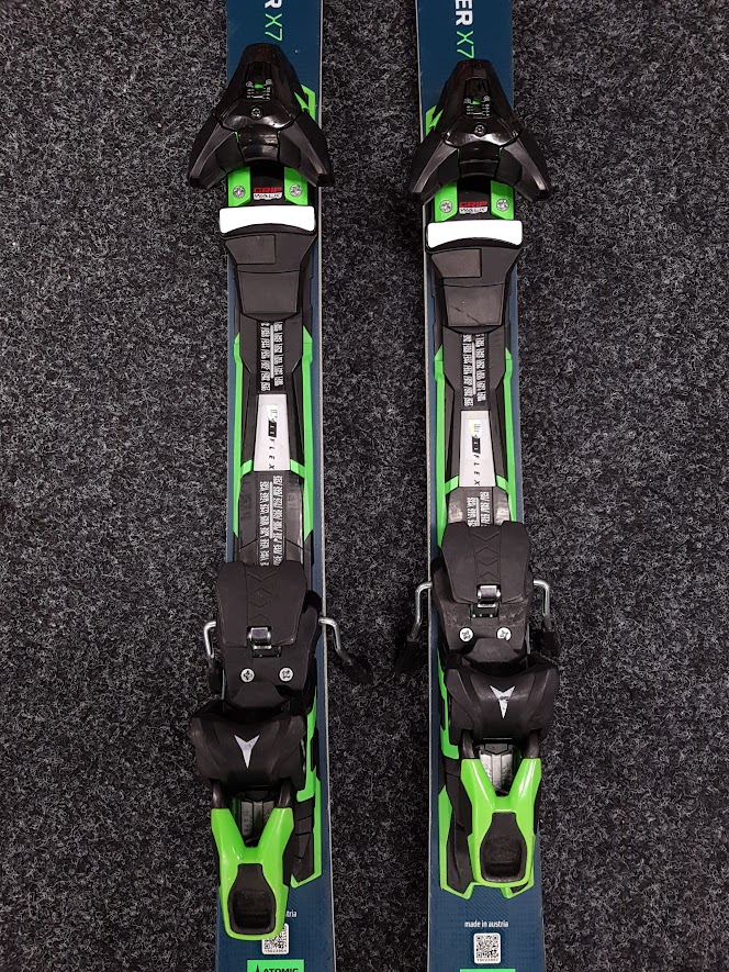 Atomic Redster X7 Titanium Basar-Ski