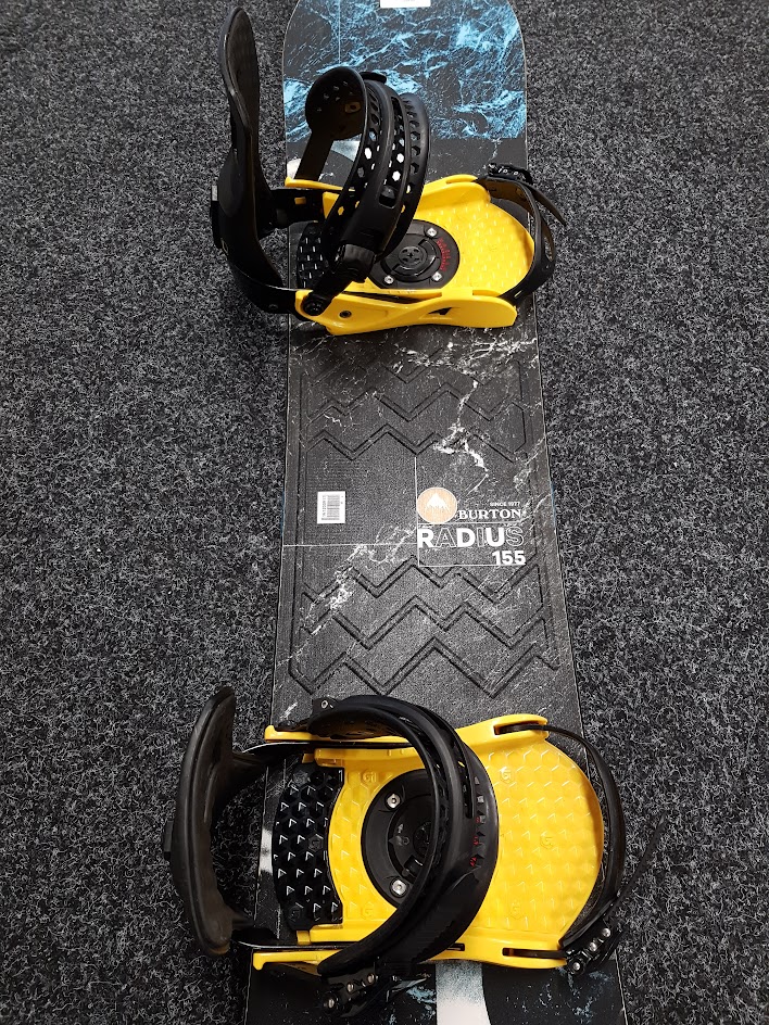 Použitý snowboard Burton Radius + viazanie Burton veľkosť L