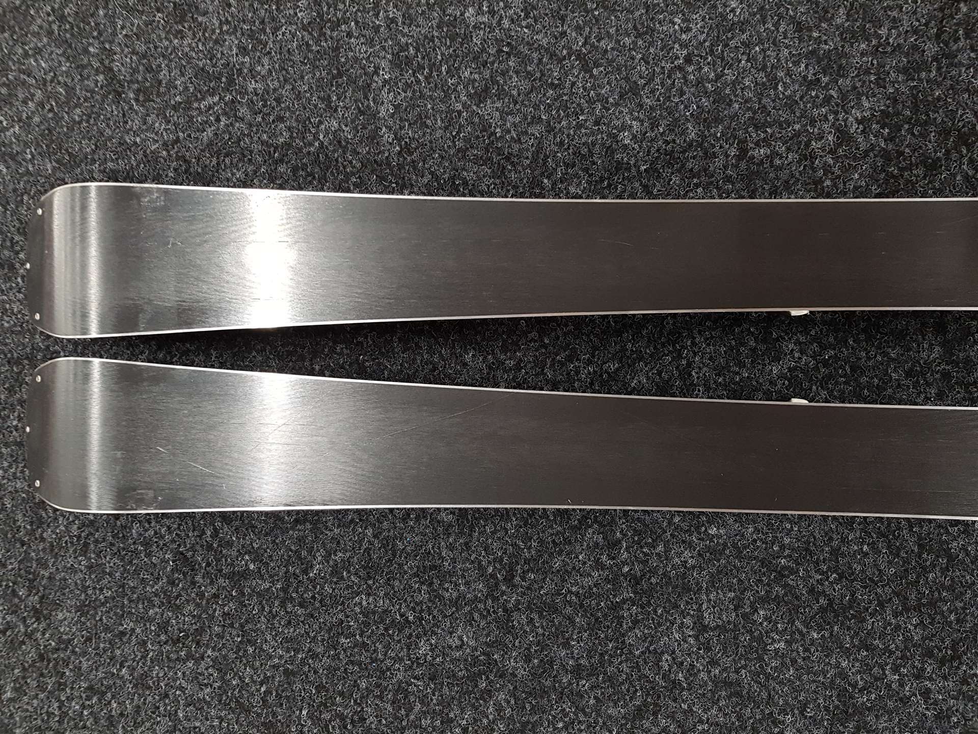 Použité lyže ROSSIGNOL  Pursuit + viazanie Rossignol Axium 11