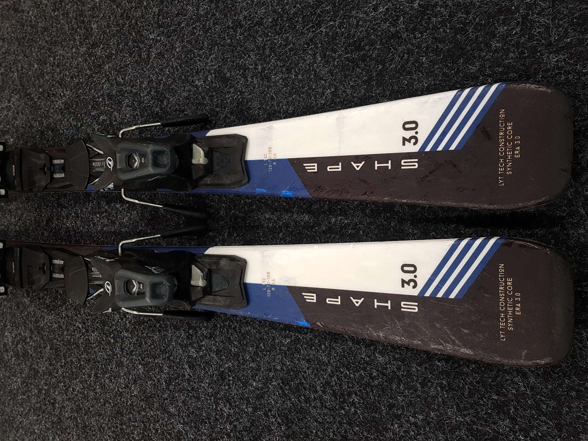 Použité lyže HEAD Shape 3.0 + viazanie Tyrolia 10