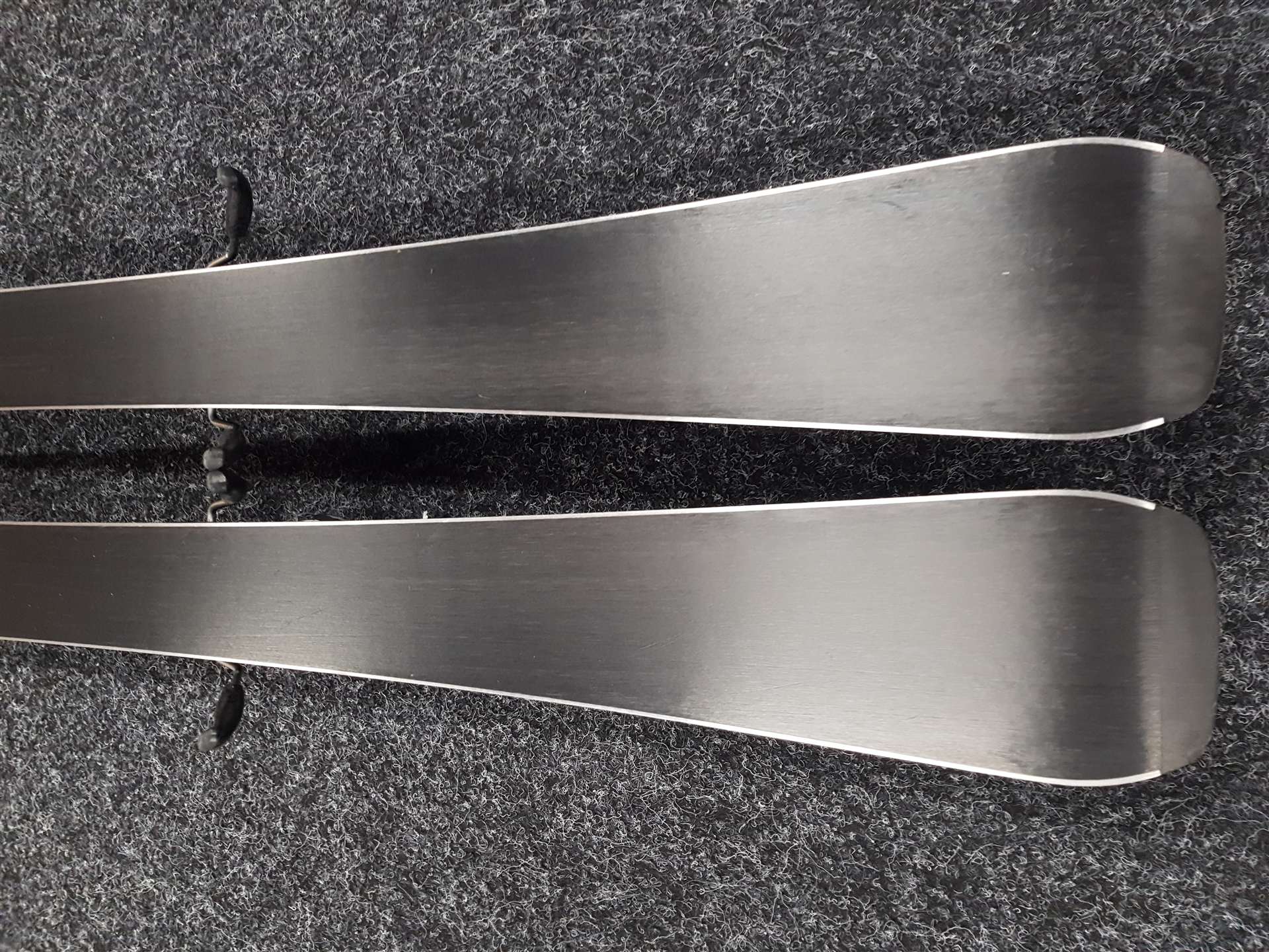 Použité lyže HEAD Shape 3.0 + viazanie Tyrolia 10