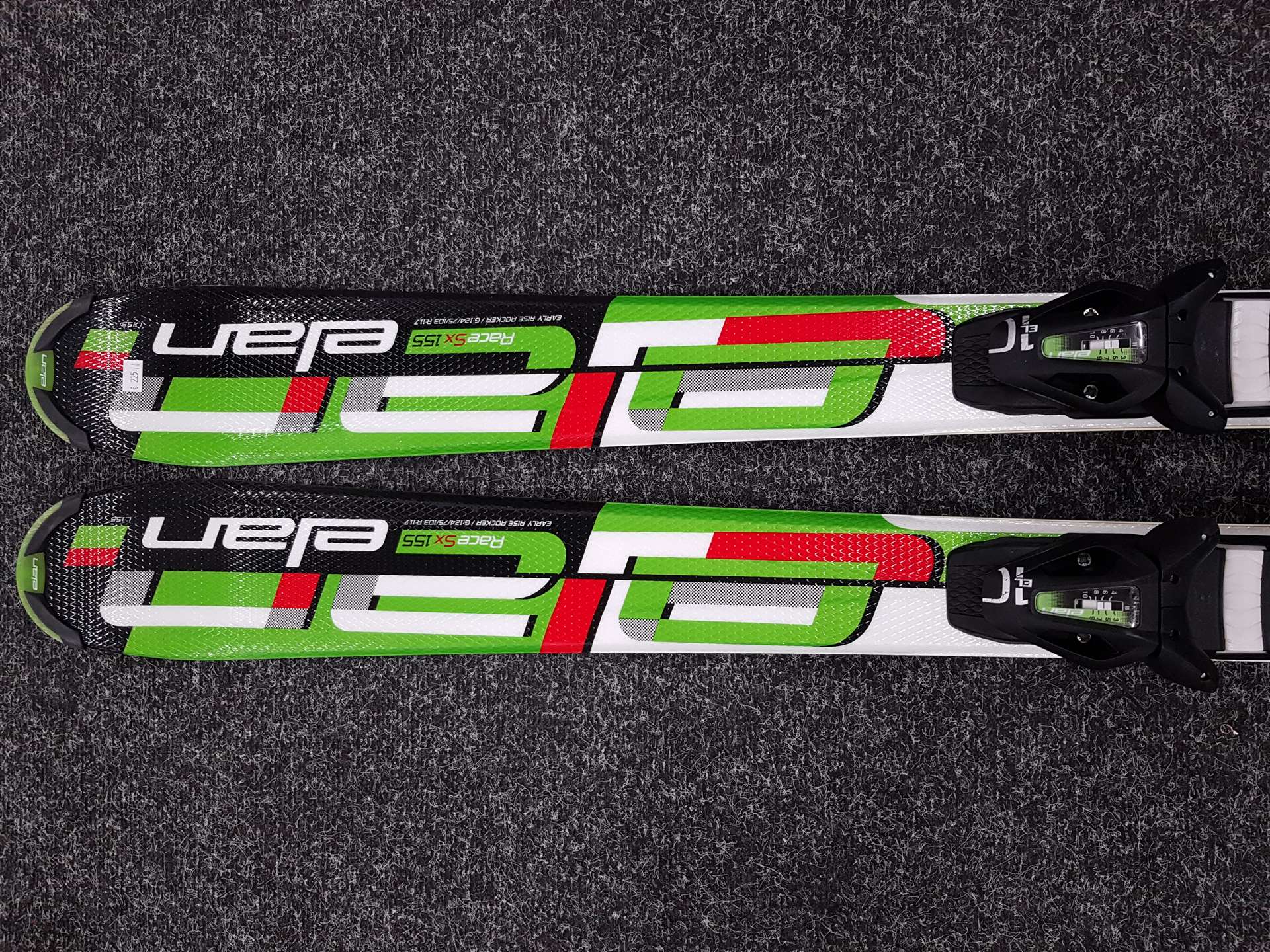 Použité lyže Elan Race SX 155