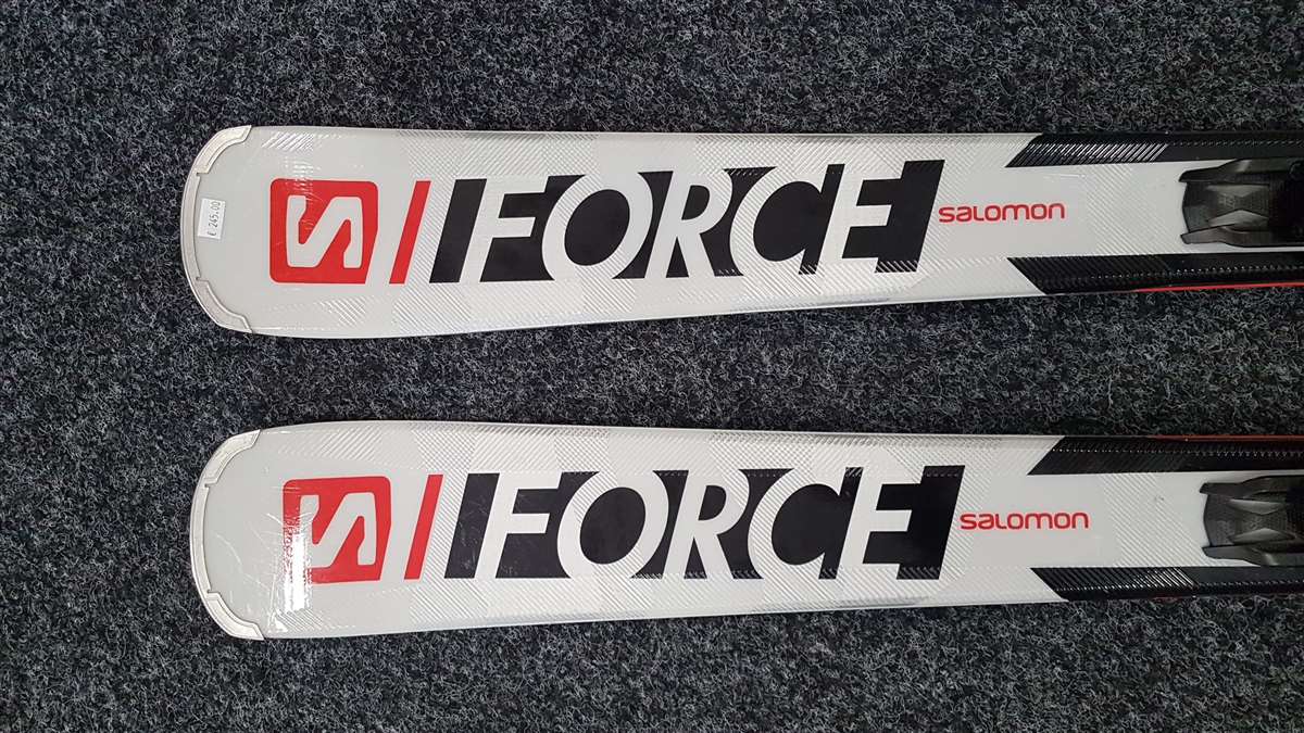 Jazdené lyže Salomon Force X6 