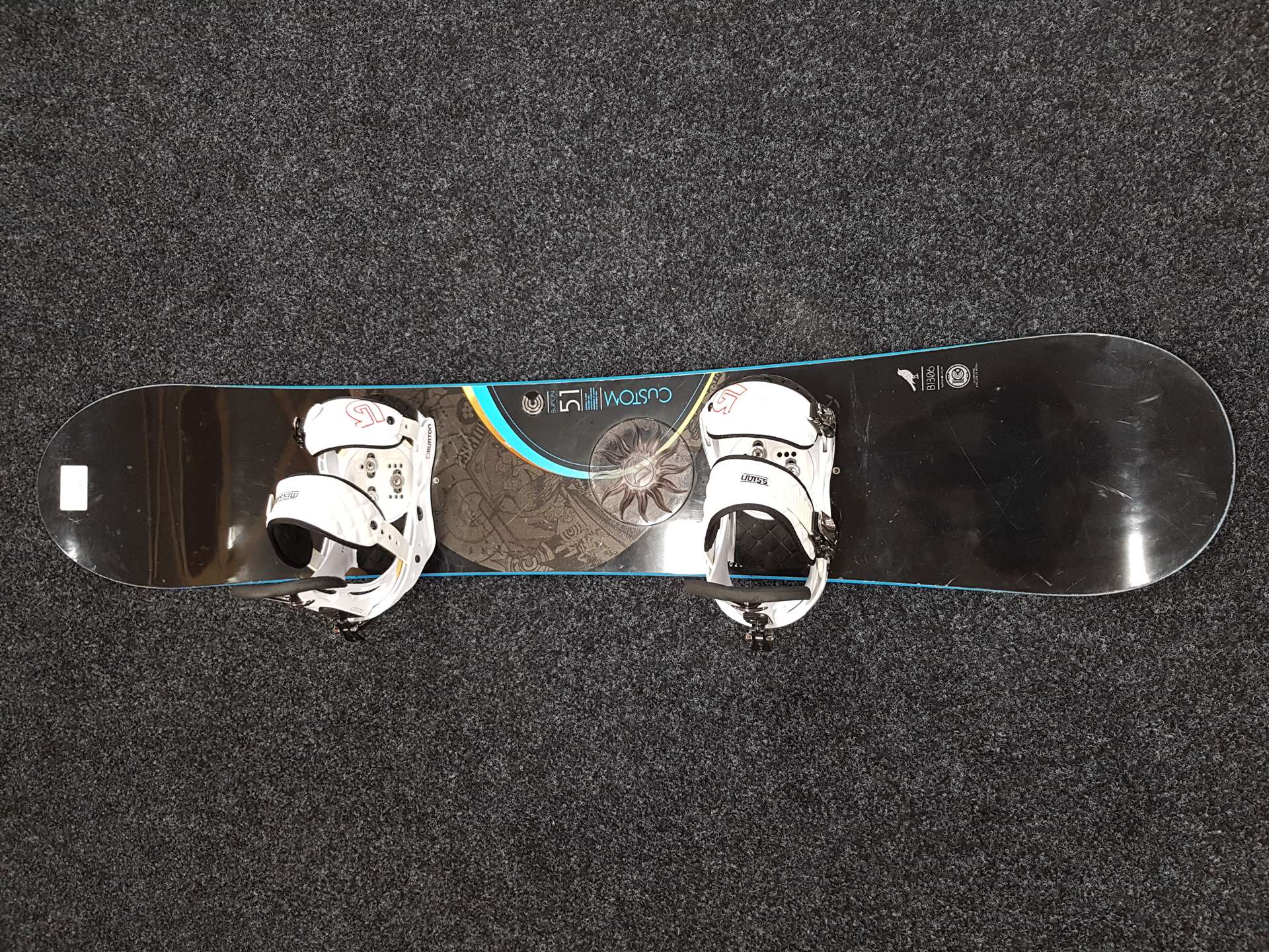 Použitý snowboard Burton Custom 51 + viazanie Burton mission veľkosť M