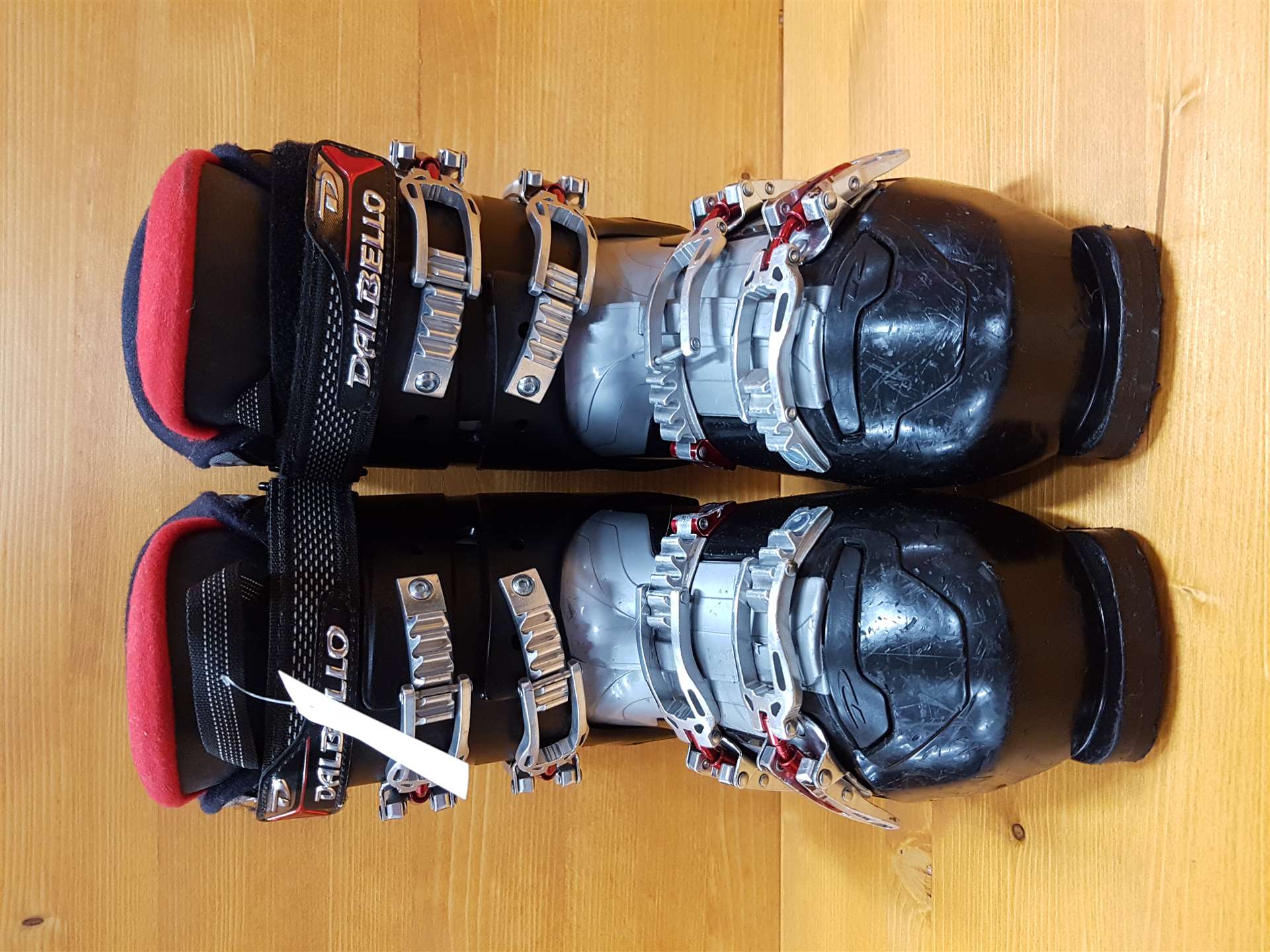 Použité lyžiarky DALBELLO Aero 57