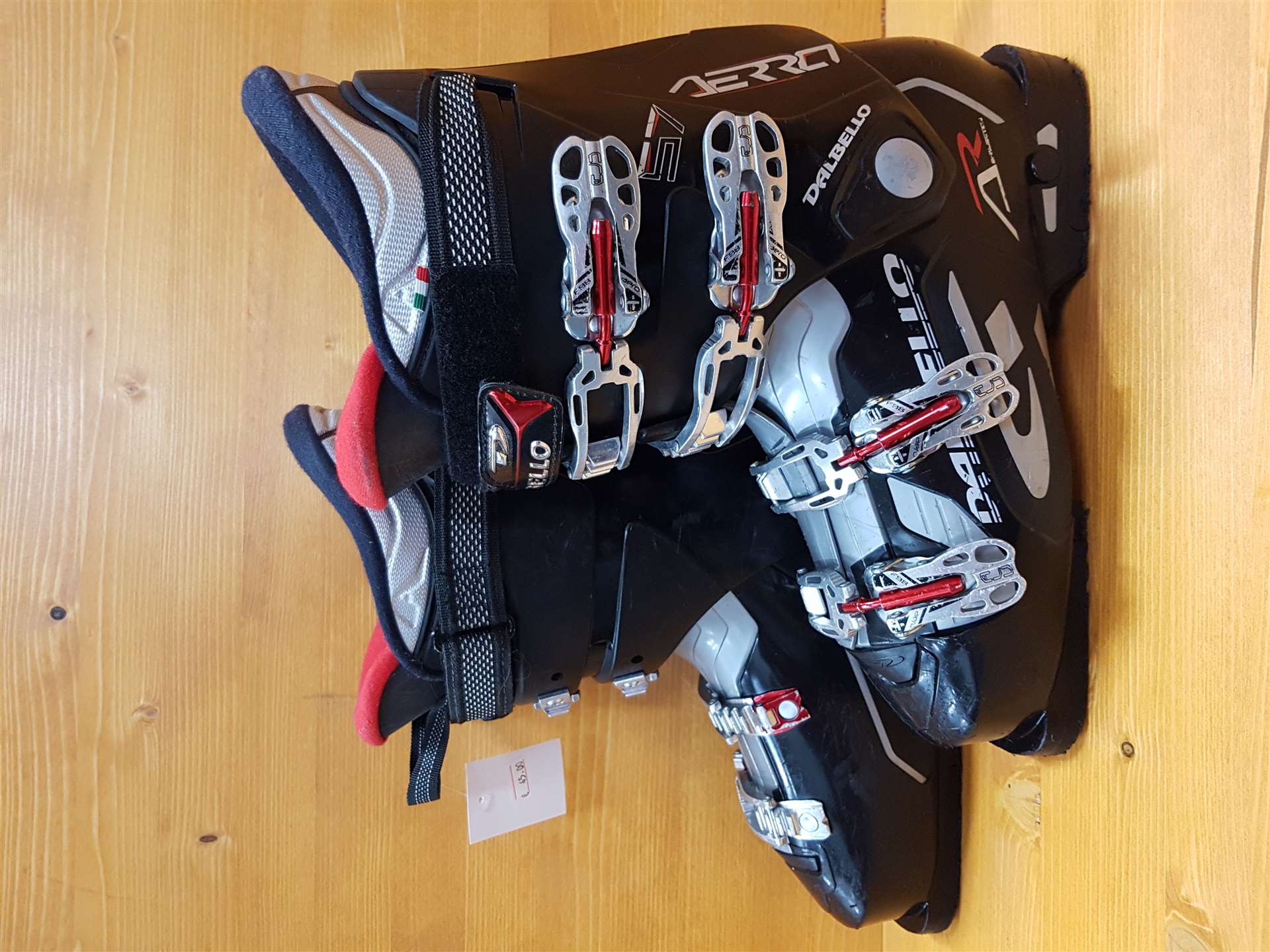 Použité lyžiarky DALBELLO Aero 57