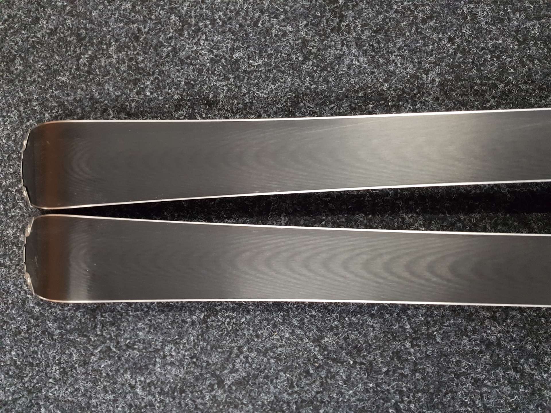 Použité lyže FISCHER The Curv Pro + viazanie Fischer FJ 7.0