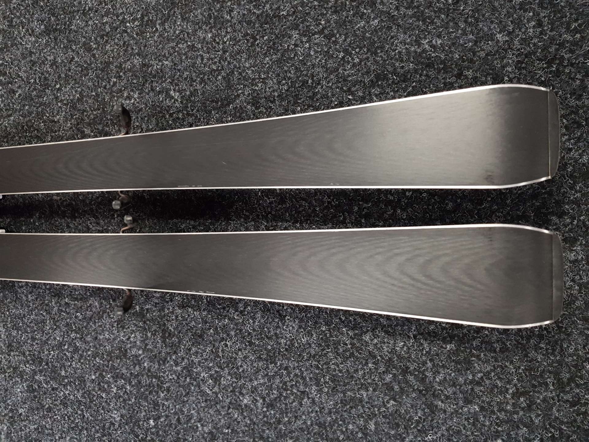 Použité lyže FISCHER The Curv Pro + viazanie Fischer FJ 7.0