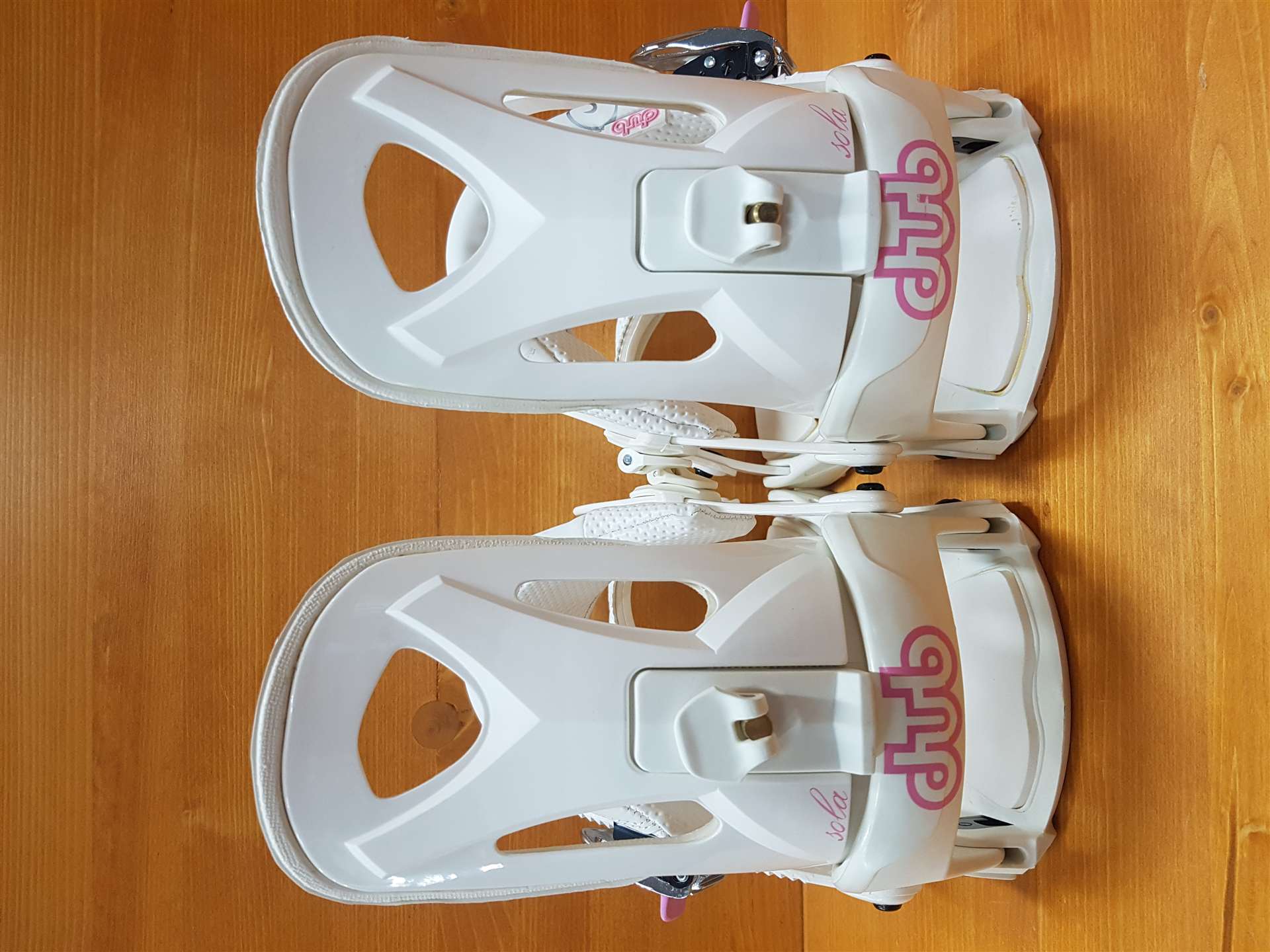 Snowboardové viazanie DUB Bieloružové