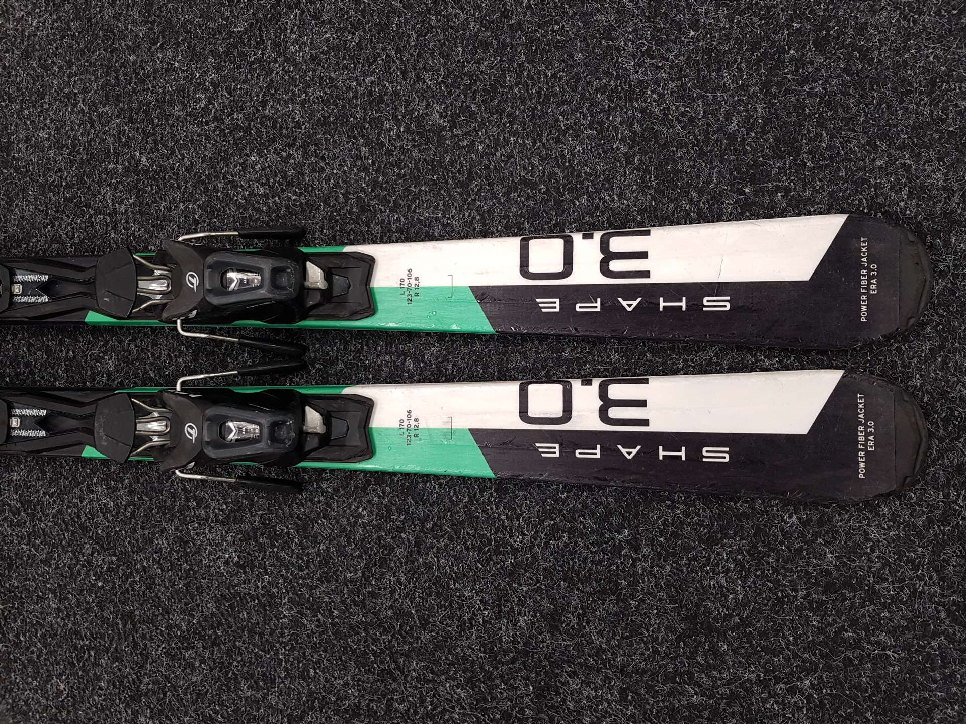 Použité lyže HEAD Shape 3.0 + viazanie Tyrolia PR 10