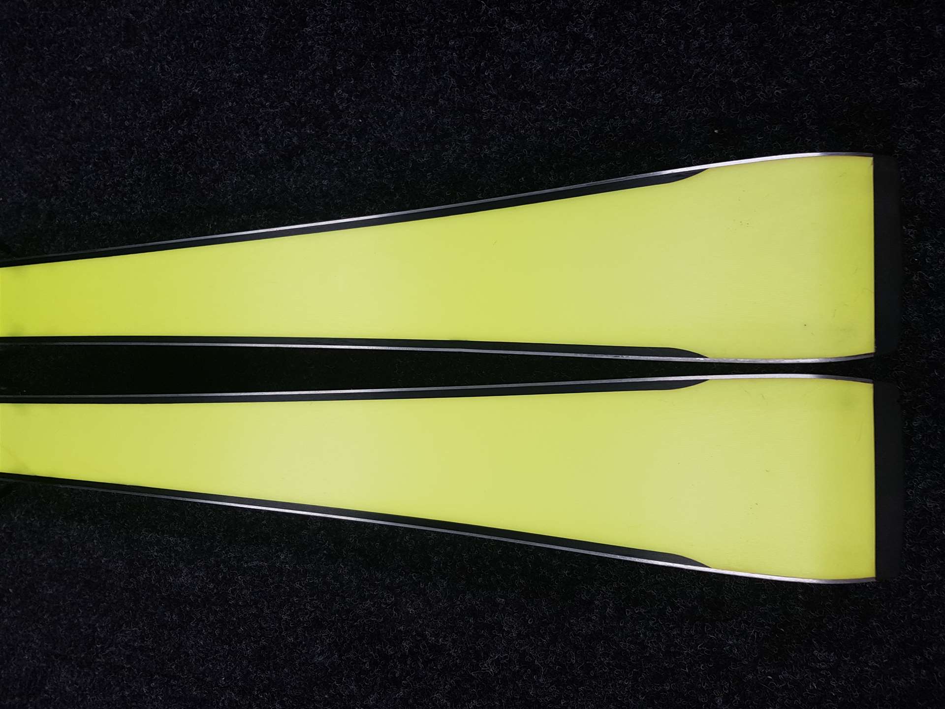 Použité lyže FISCHER The Curv RC4 + viazanie Fischer Z13
