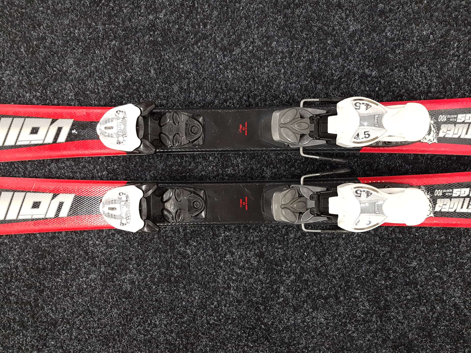 Použité lyže VOLKL Racetiger Junior GS +  viazanie Marker 4.5