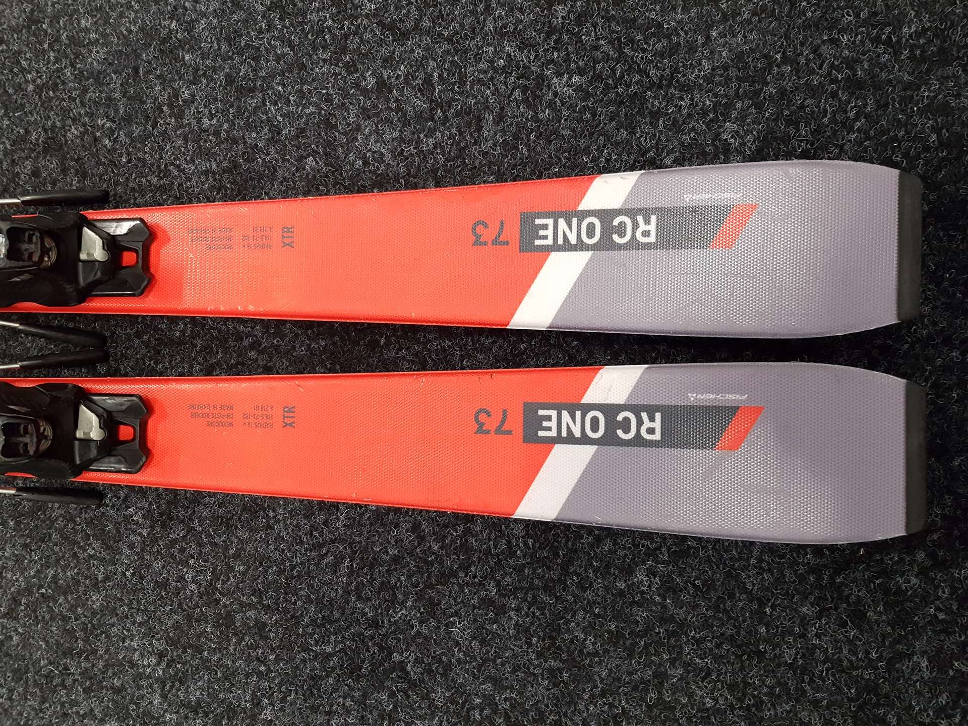 Použité lyže FISCHER RC ONE 73 + viazanie Fischer RS 10