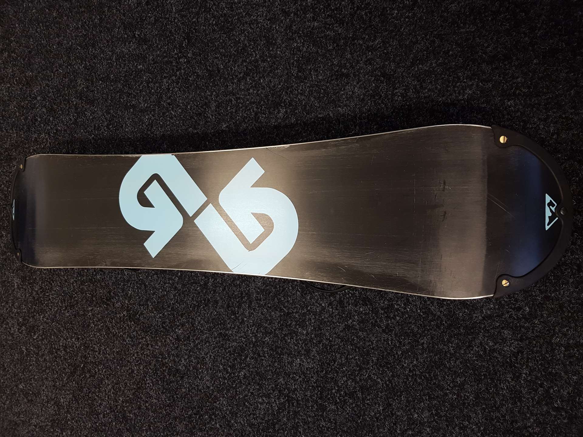 Použitý snowboard BURTON LTR + viazanie Salomon veľkosť XS/S