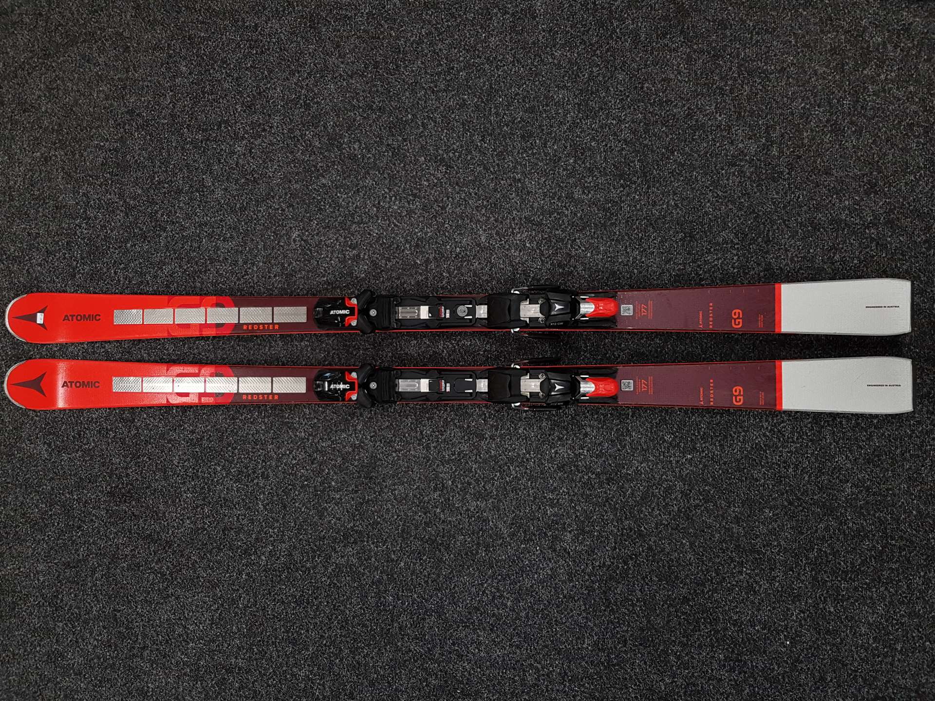 Použité lyže Atomic Redster G9
