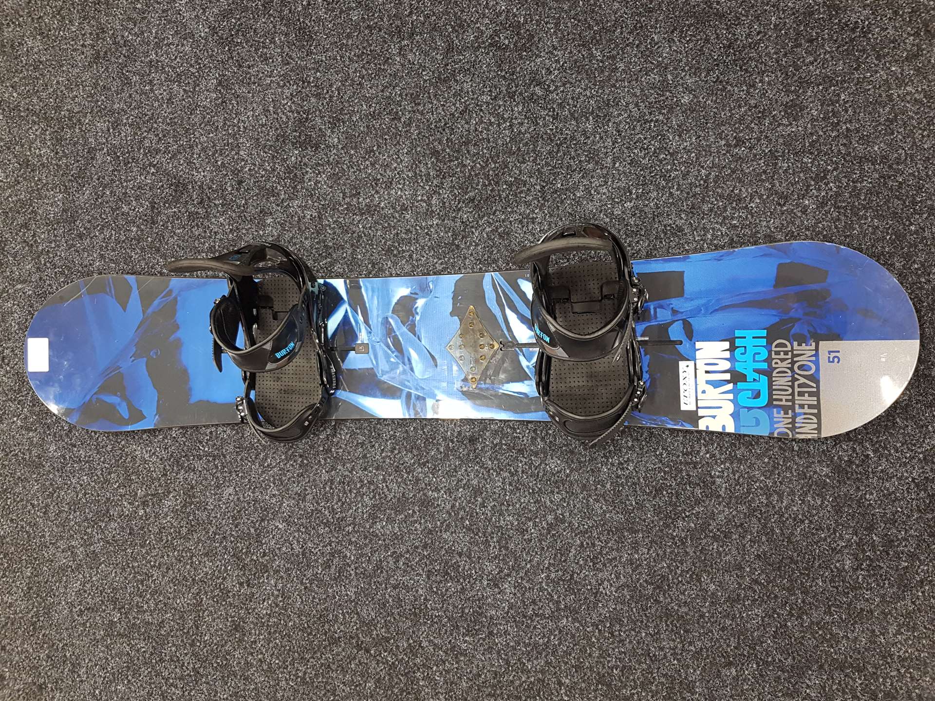 Použitý snowboard BURTON Clash + viazanie Burton veľkosť L
