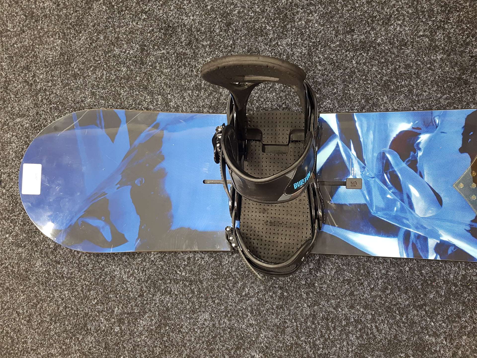 Použitý snowboard BURTON Clash + viazanie Burton veľkosť L
