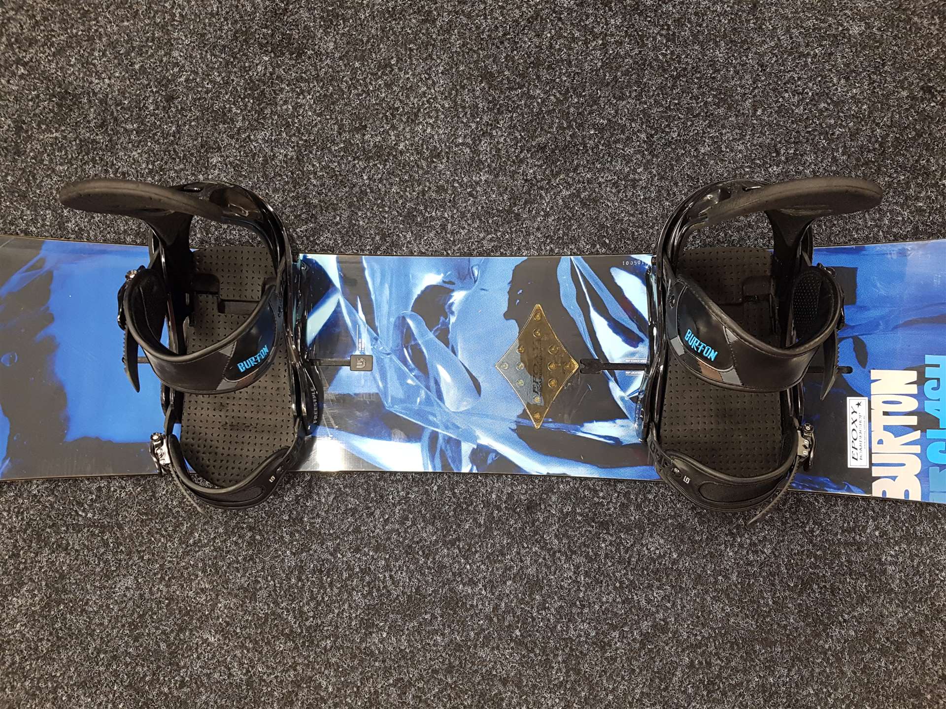 Použitý snowboard BURTON Clash + viazanie Burton veľkosť L