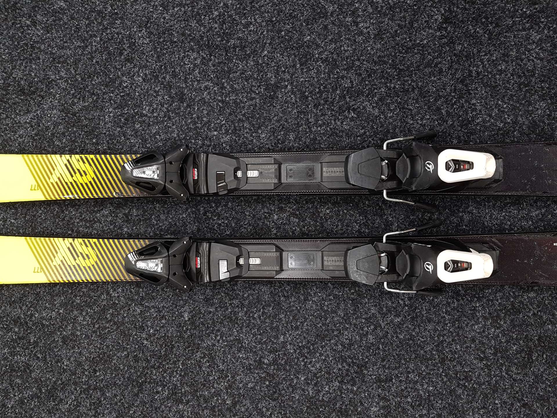 Použité lyže HEAD Shape SX + viazanie Tyrolia PR 11