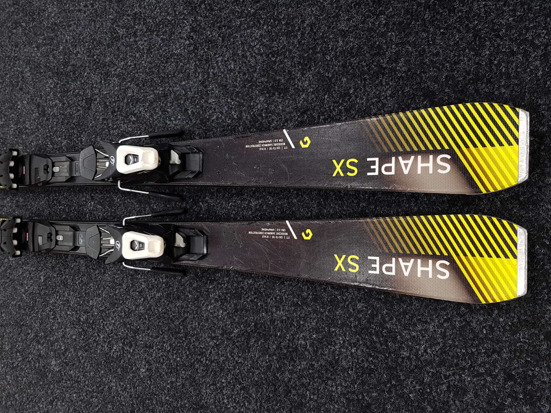 Použité lyže HEAD Shape SX + viazanie Tyrolia PR 11