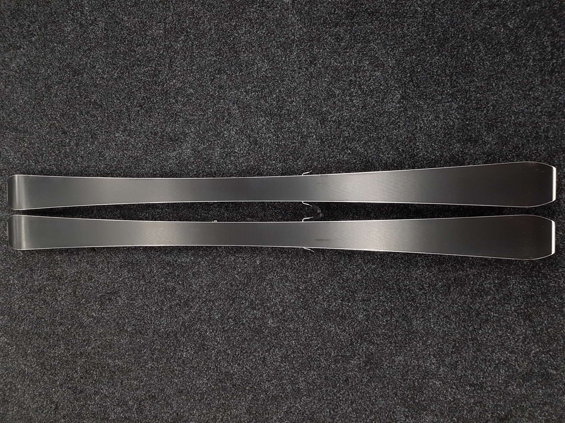 Použité lyže HEAD Shape SX + viazanie Tyrolia PR 11