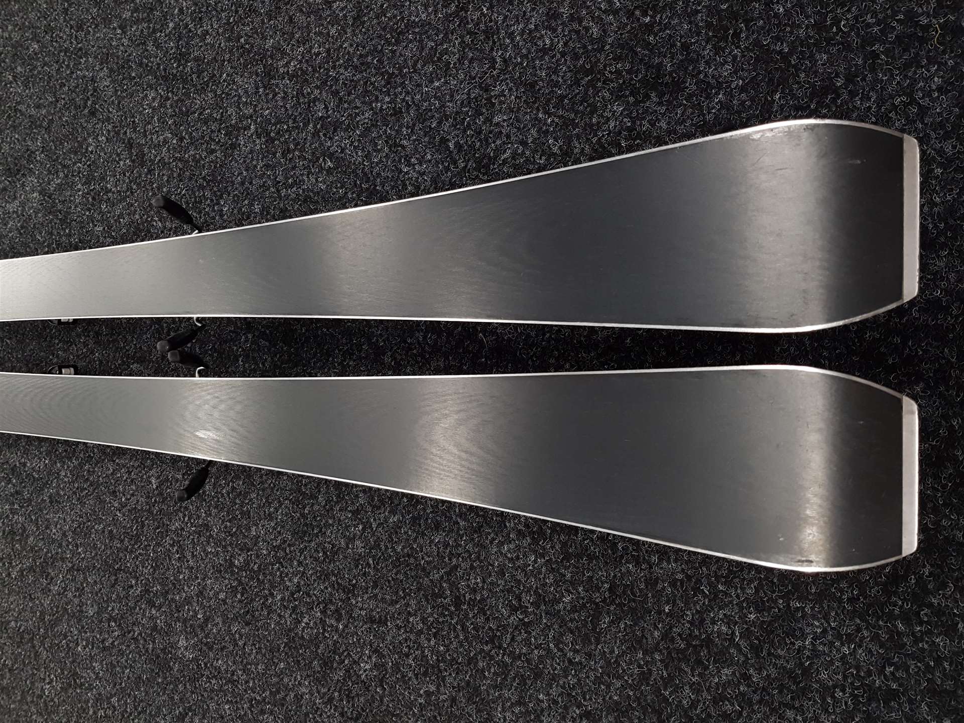 Použité lyže HEAD Shape SX + viazanie Tyrolia PR 11