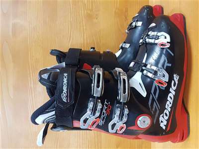 Použité lyžiarky NORDICA SPORT MACHINE 90