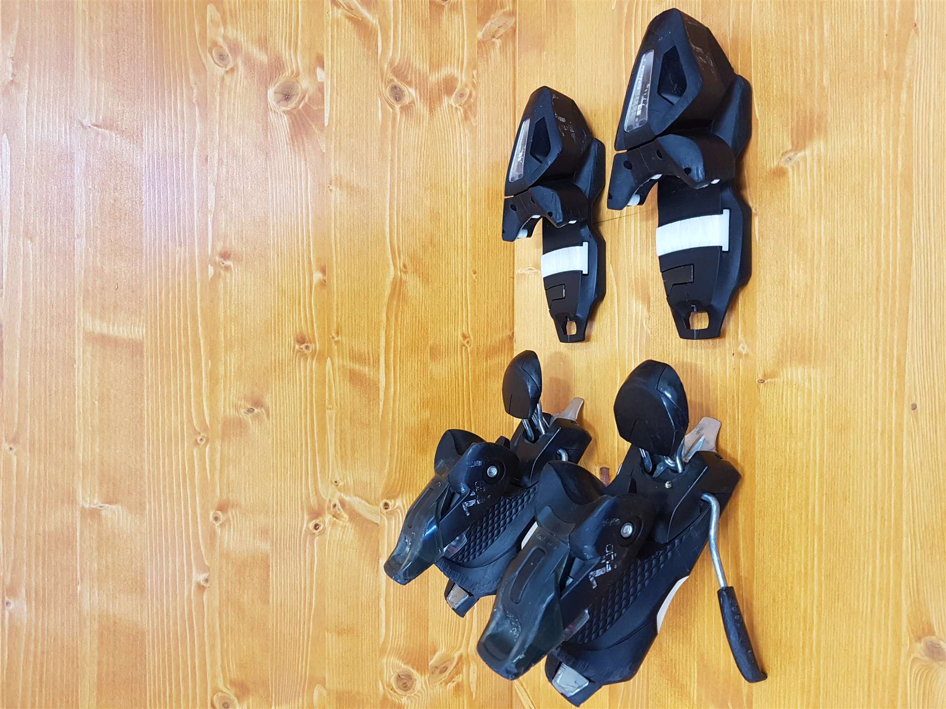 Použité viazanie Elan EL 10 (DIN 10)