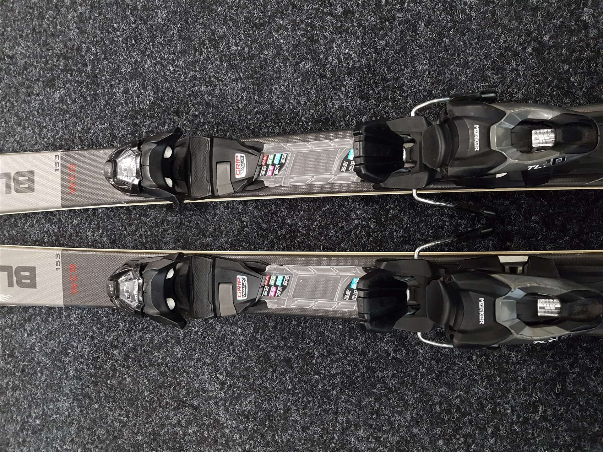 Použité lyže BLIZZARD WCR + viazanie Marker TLT 10