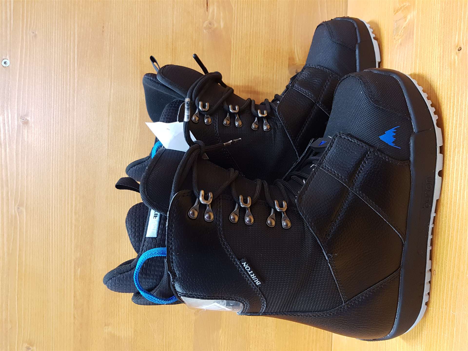 Použité snowboardové topánky BURTON Progression W