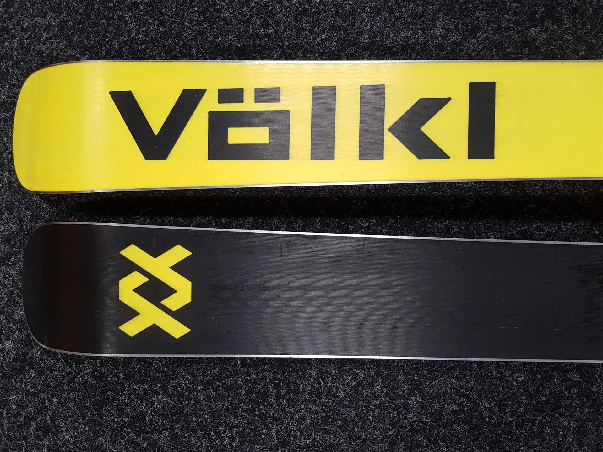 Použité freestyle lyže VOLKL Bash 86 + viazanie Marker Squire 11