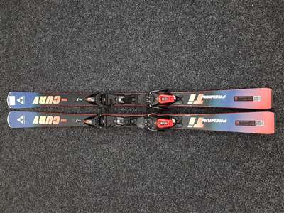 Použité lyže FISCHER The Curv + viazanie Fischer RS 11