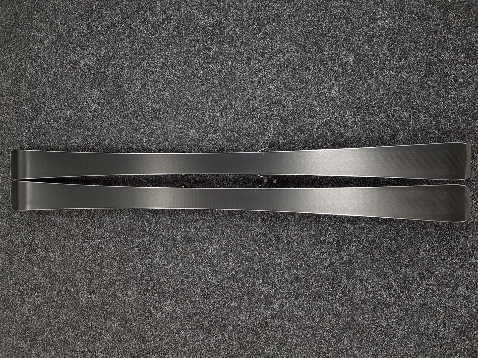Použité lyže FISCHER The Curv + viazanie Fischer RS 11