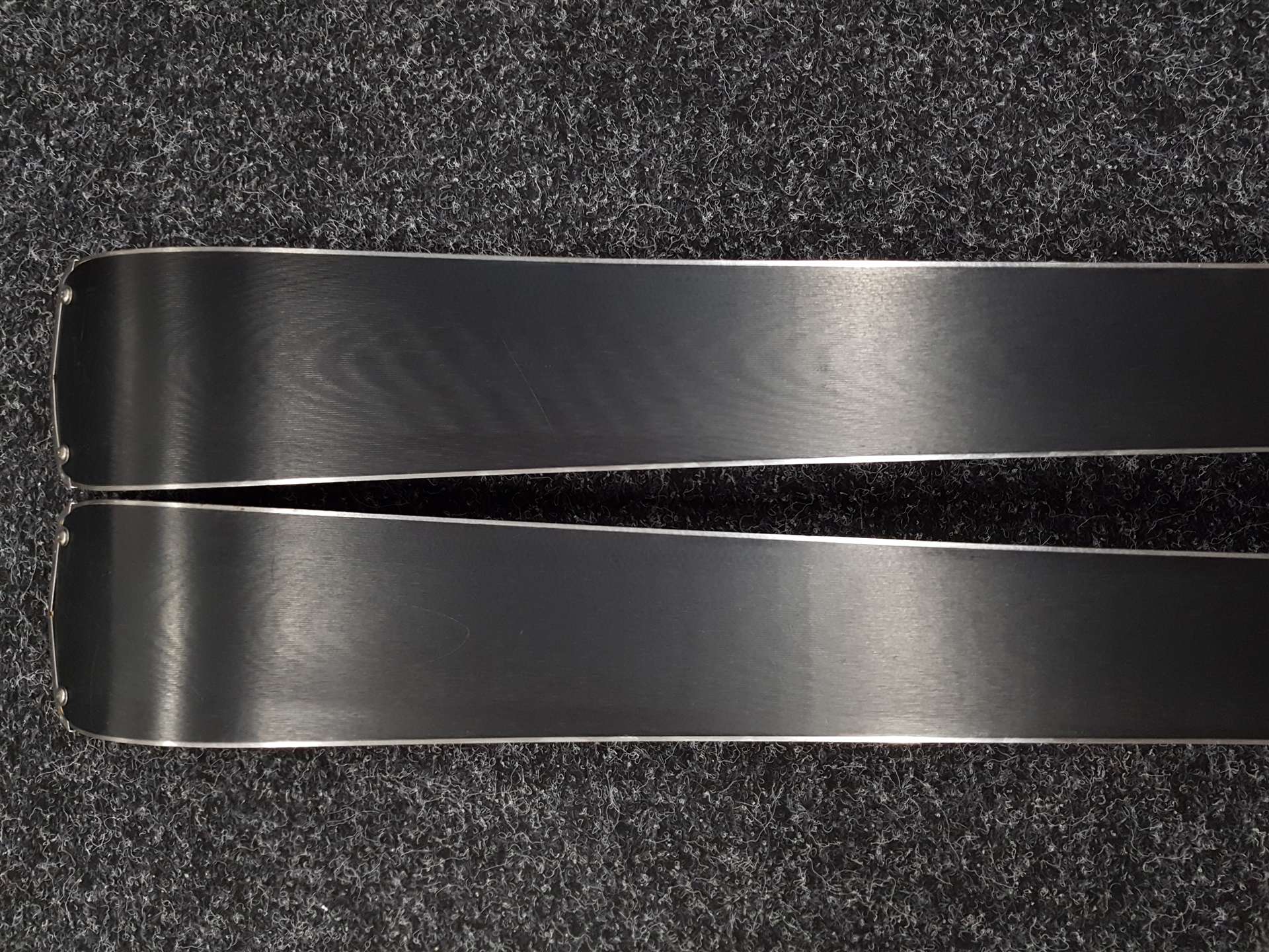 Použité lyže FISCHER The Curv + viazanie Fischer RS 11