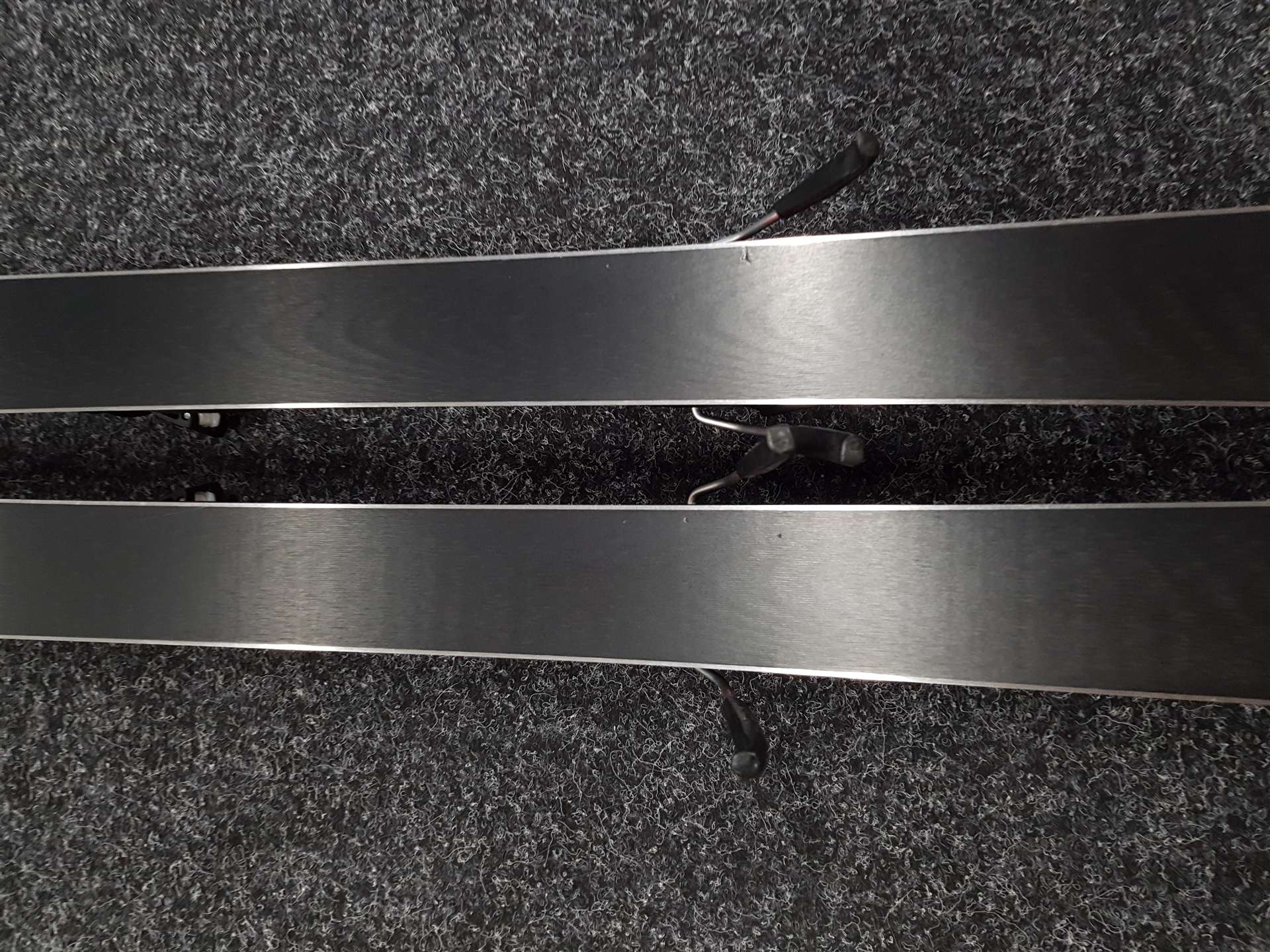 Použité lyže FISCHER The Curv + viazanie Fischer RS 11