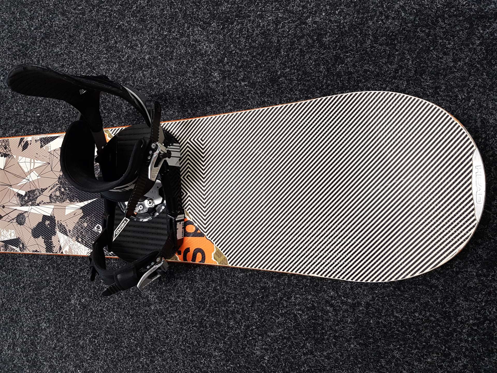 Použitý snowboard Head + viazanie Head veľkosť L/XL