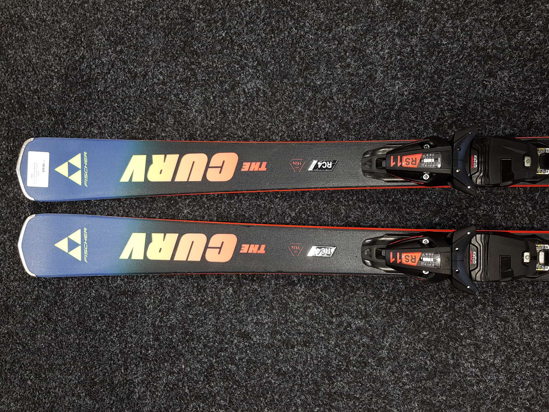 Použité lyže FISCHER The Curv  + viazanie Fischer RS11