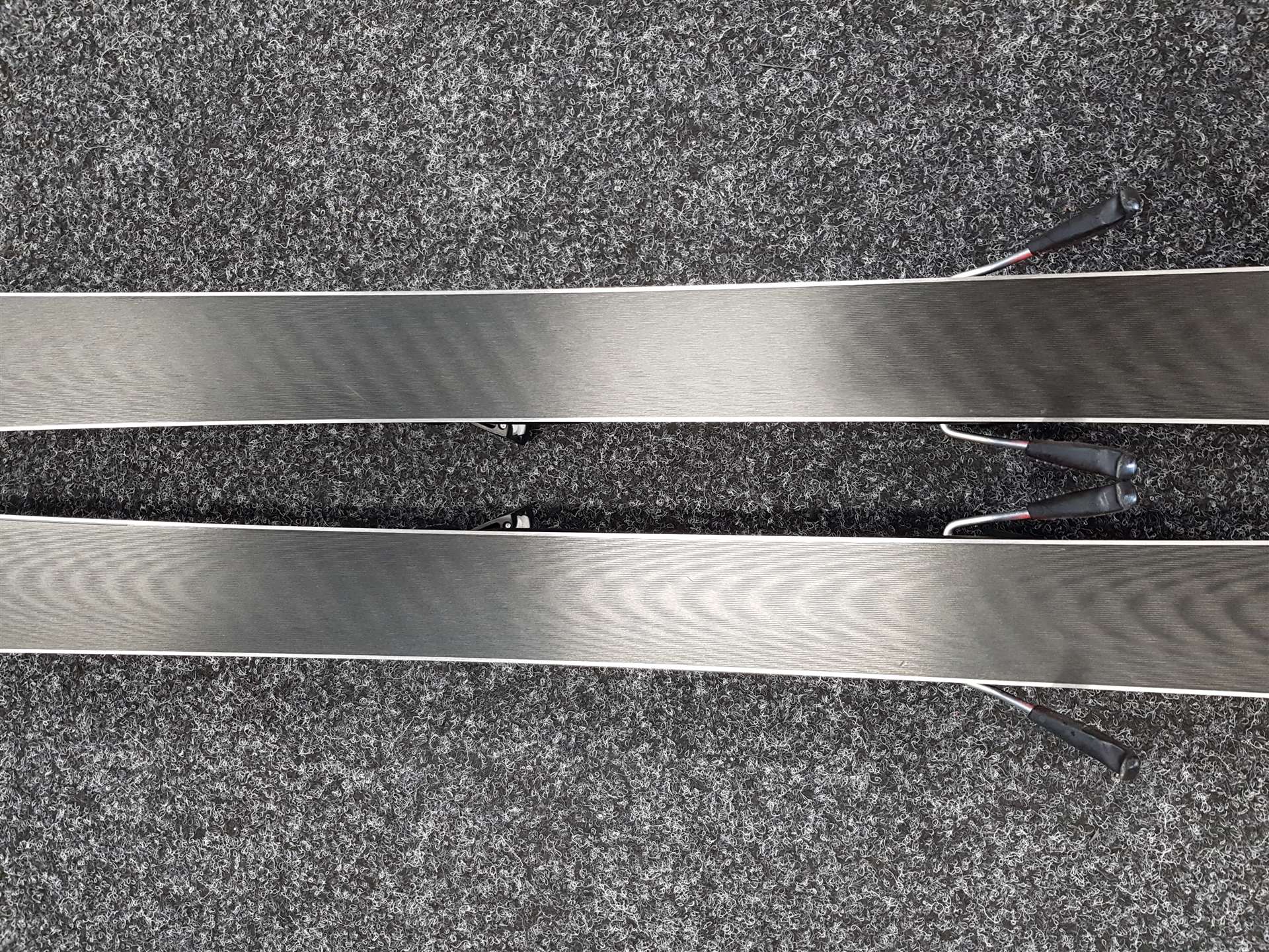 Použité lyže FISCHER The Curv  + viazanie Fischer RS11