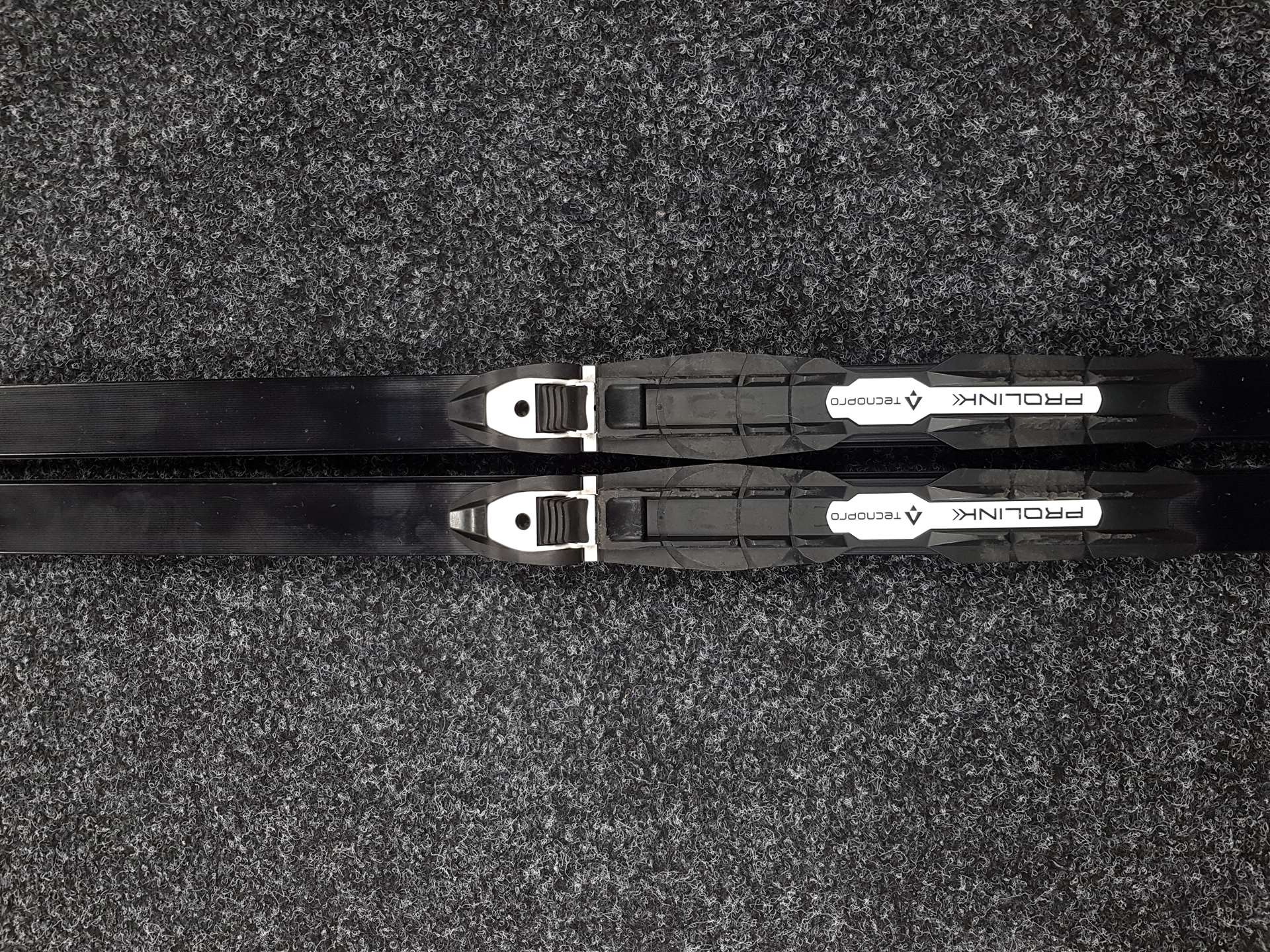 Použité bežecké lyže Atomic Pro S2 + NNN viazanie TecnoPro Prolink
