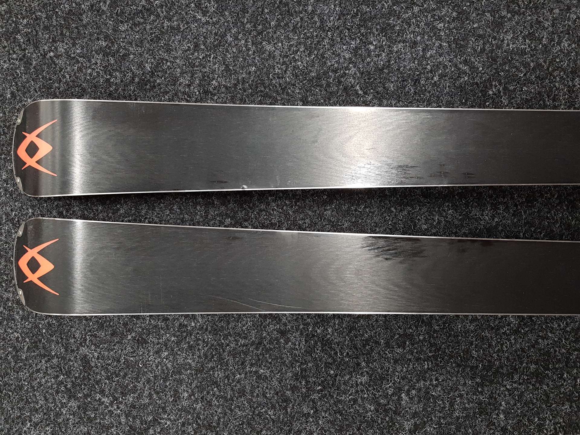 Použité lyže VOLKL Racetiger GS + viazanie Marker 12.0