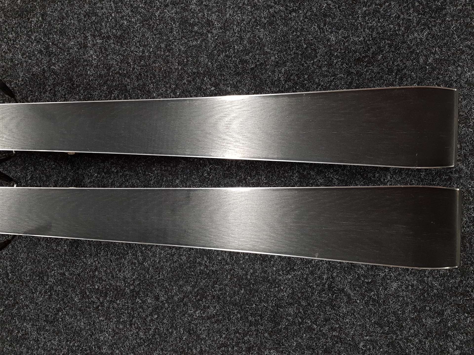 Použité lyže VOLKL Racetiger GS + viazanie Marker 12.0