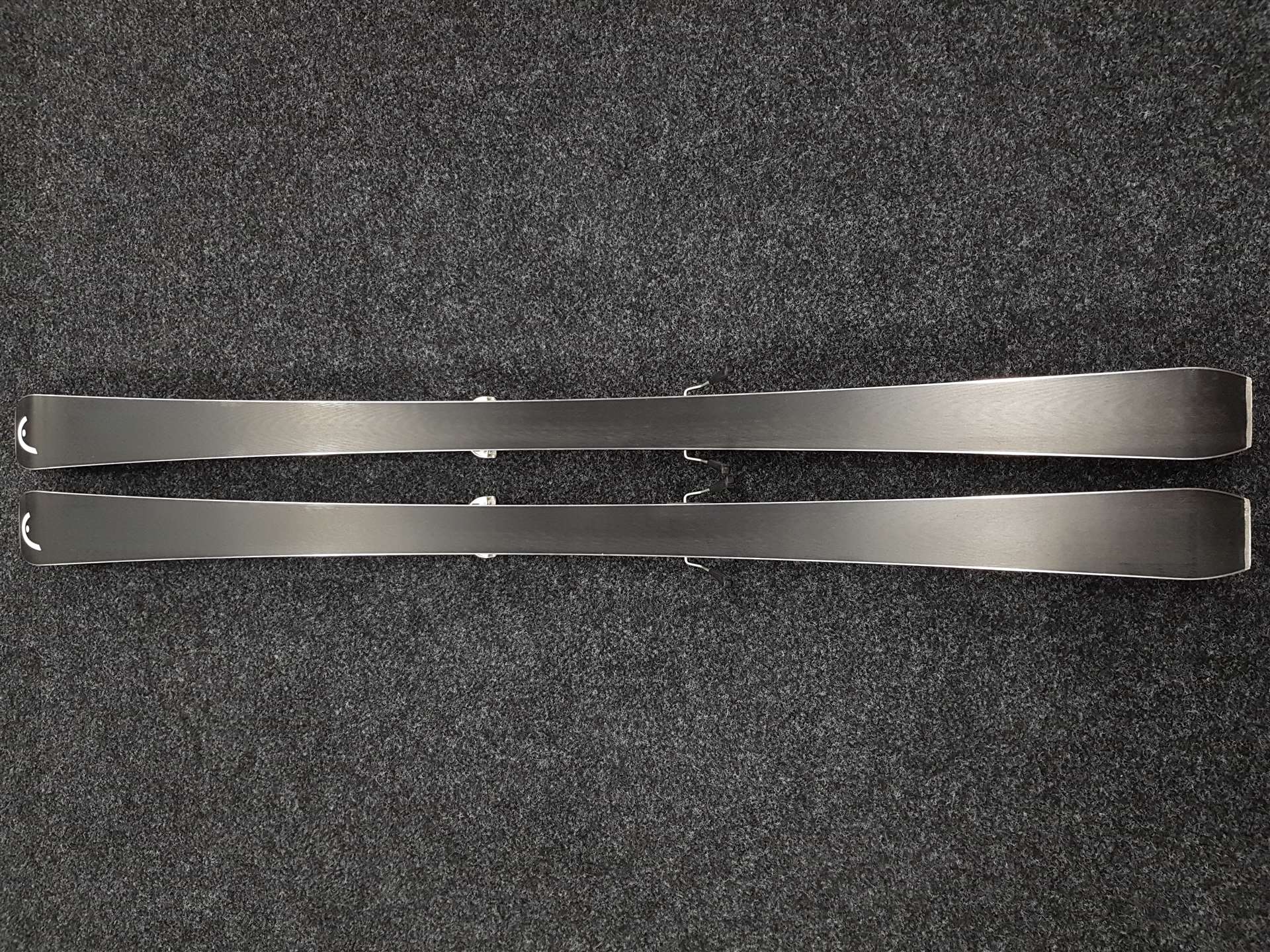 Použité lyže HEAD Super Shape i.Speed Era 3.0S  + viazanie Head PR 11